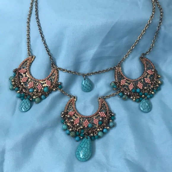 Banana Republic Jewelry - Turquoise boho necklace